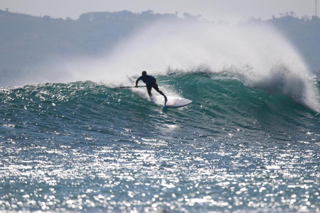 paddle surf ekas bay